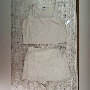 Elegant Tan Skirt